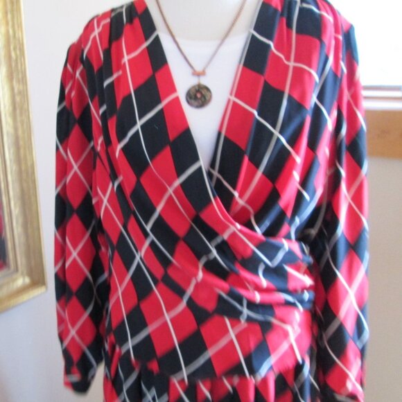 Size 8 Kevan Hall Couture 100% Silk Black and Red Skirt Suit - Picture 6 of 13